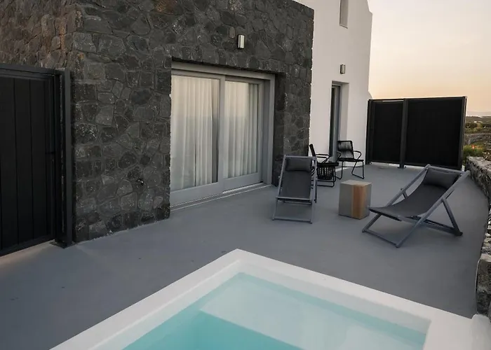 Uranides Luxury Lejlighed Karterádos