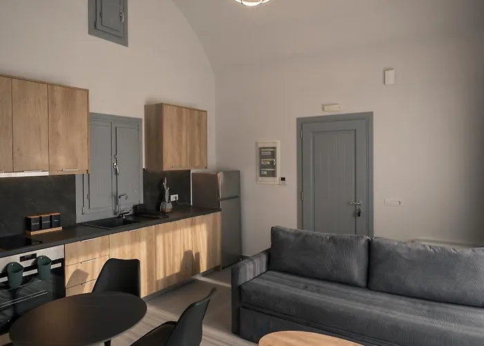 Uranides Luxury Lejlighed