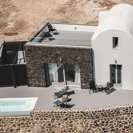 Uranides Luxury Karterados (Santorini)