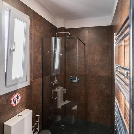 Uranides Luxury Karterados (Santorini)