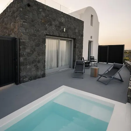 Uranides Luxury Appartement Santorini Island