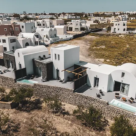 Uranides Luxury Karterados (Santorini)