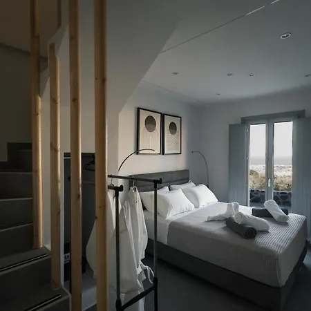 Uranides Luxury