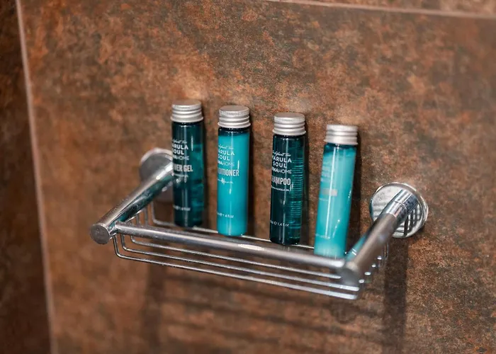 Uranides Luxury Karterados (Santorini)